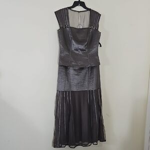 Elegant Gray Maxi Dress